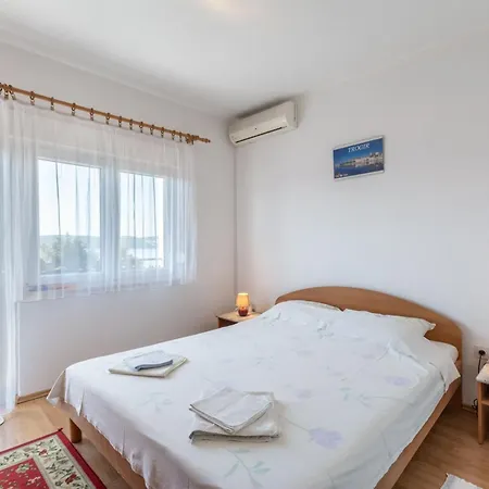 Charming With Balcony Apartment