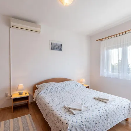 Charming With Balcony Апартаменты Трогир
