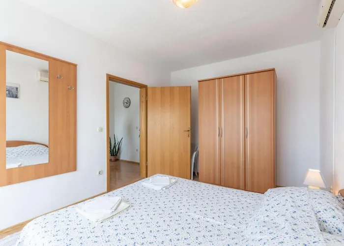 Charming With Balcony Apartmán